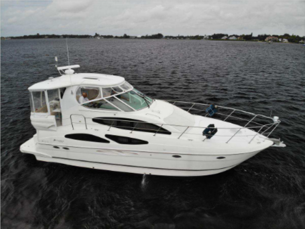 2004 Cruisers Yachts 405 Express